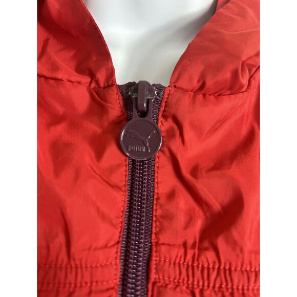 Women's Puma Red Windbreaker Jacket Sz M Hooded Red Full Zip Lightweight - Picture 4 of 9